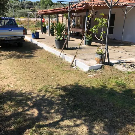 Nikitas Farmhouse Petalídhion
